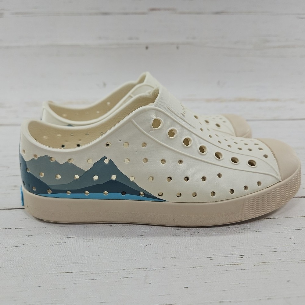 Native Jefferson Mountain Kids‎ C12 Bone Tan Beige Slip On Waterproof Sneakers - Picture 5 of 10